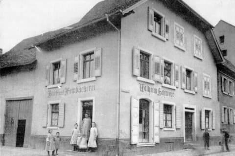 Stammhaus der Bäckerei Schwehr in der Dielenmarktstraße um 1920